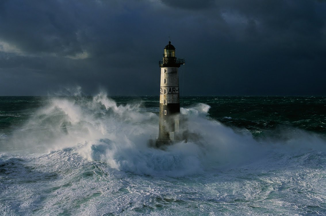 Para qué sirven los faros marítimos - Magazine Z